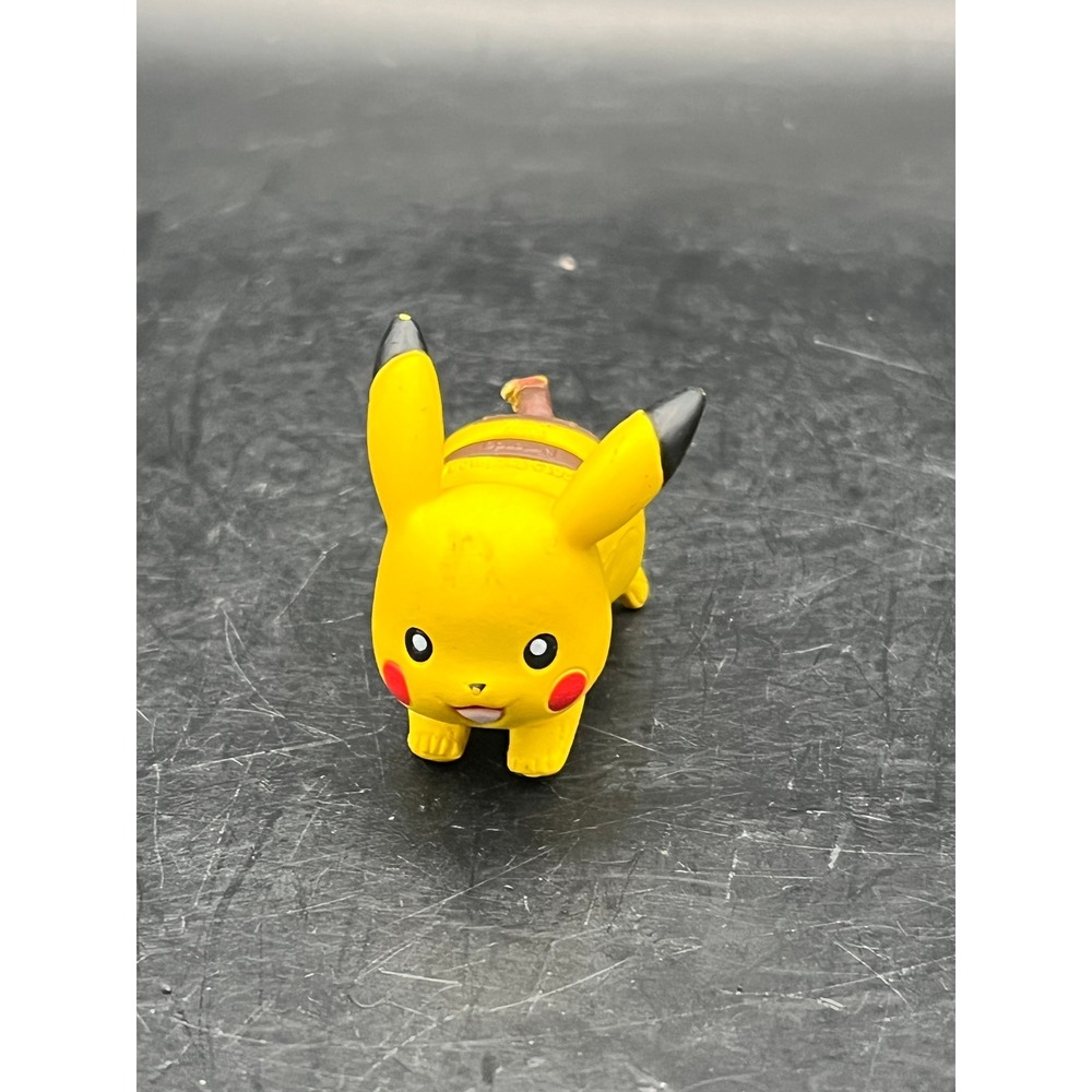 Pokemon Pikachu Figurine 2015 Nintendo Tomy Toy Figure Yellow 1" Small